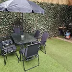Blue Room, Stylish Apartment Near City Centre