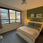 Modern 2 Bdr Flat In Nottingham City Centre With Free Parking