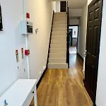 Room Only, With Shared Bathrooms, Option Of The Entire House If Available-Ng6 9Fe