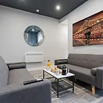 Bella\'S House 12Mins Bus To Motor Point Arena Free Street Parking