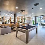 Modern And Cosy Ensuite Flats And Self-Contained Studios At Deakins Place In Nottingham