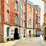Lovely Modern Studio In The Heart Of City Centre