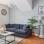 Spacious 1 Bedroom Apartment