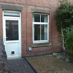 Cosy Entire House In Central Sherwood