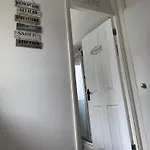 Private Room In A Quiet Area Free Parking