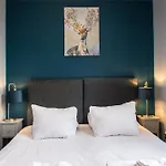 Arena Apartments - Stylish And Homely Apartments By The Ice Arena With Parking