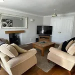 Spacious Four Bed Detached Home In Nottingham