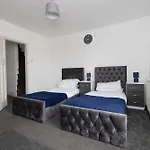 Cozy Nottingham Retreat Entire Home With 4 Bedroom