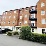West Bridgford Luxury Balcony Apartment