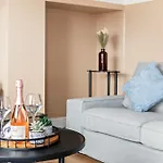 The Luxe Escape