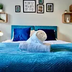 2 Bed With Parking And Netflix