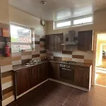 59 Big Db Room Shared Bathroom & Kitchen