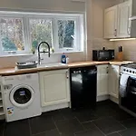 Impeccable 3-Bed House In Nottingham Free Parking