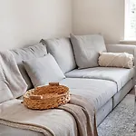 Stylish 3-Bed In Central Nottingham