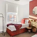 Work & Explore - 3Br City Stay - Free Parking