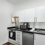 Church Street Flat 10 - Minimalist Studio In Basford