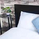 Felstead Road The Luxe Escape