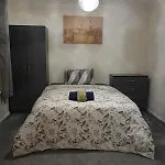 Double Room Near Clifton Campus Shared Bathroom & Kitchen