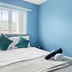 Relax & Unwind 3Br Retreat With Private Hot Tub