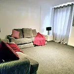 The Nottingham Getaway, Luxury Home With Secure Parking