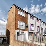 Central Nottingham 3 Bed House With Driveway