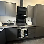 West Bridgford Private En-Suite Room - Room #3