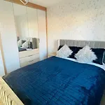 A Room In A House Wollaton