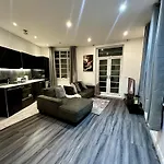 Nottingham City Centre 3 Bed Luxury Apartment