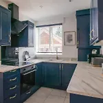 Perfect Family & Business Stay With Parking