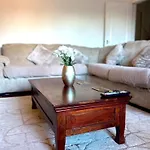 Cosy Ground Floor Apartment With Fantastic Transport Links