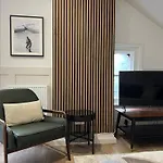 2-Br Flat In Nottingham, Newly Furnished & Great Location