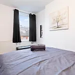 Helen\'S House