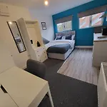 Comfortable Stay - Alfreton Road