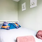 Lily\'S Central Stay With Parking