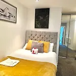 Nottingham City Centre 3 Bed Luxury Apartment