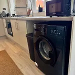 Fortune Havens- Book Entire 3Bdr Home Or Private Rooms