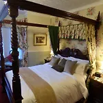 Nottingham Lodge