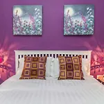 De Luxe Short Stays-Mapperley House
