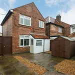 Cosy House In The Heart Of Beeston With Free Parking And Wifi