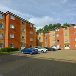 Brook Court - City Edge Stay Modern 2Bed Apartment