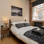 Stylish And Comfortable Lace Market Studio Apartment