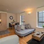 Stylish & Cosy Apartment