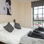Stylish & Cosy Apartment