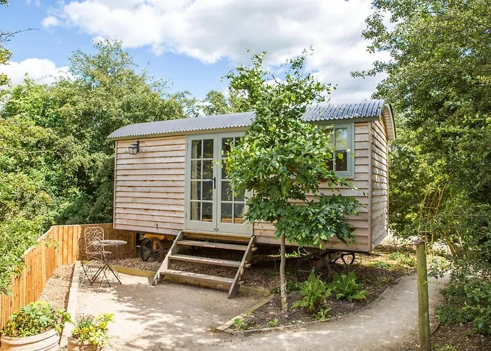 Perkins Luxury Shepherd Huts