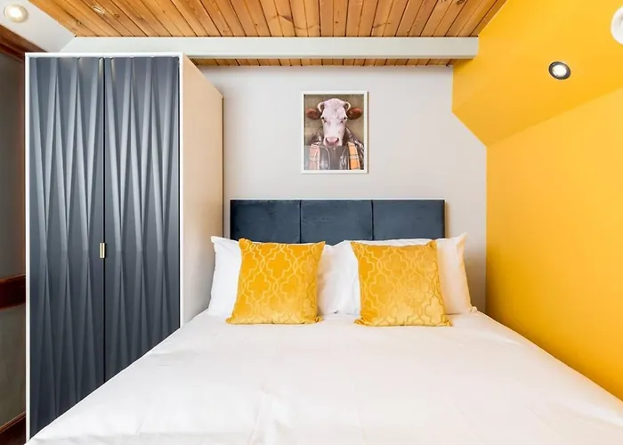 The Exquisite Duplex Of Central Nottingham