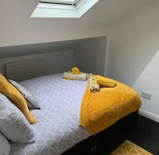 3, 63 Colwick Road Sneinton Nottingham Ng2 4Al
