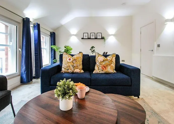 Luxurious 2 Bedroom Apartment In City Centre
