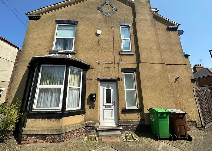 Self-Contained Ground Floor Flat