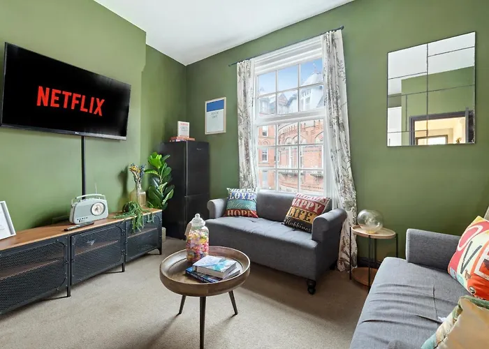 Hidden Retreat In The Heart Of The City - 2 Bed Apt
