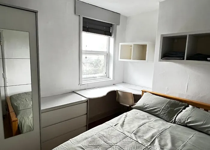 36 Park Road House